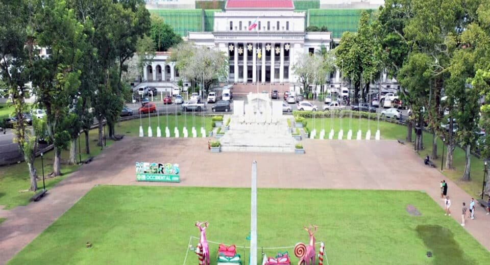 ​​Solar Power to Energize 7 Negros Occidental LGU Buildings