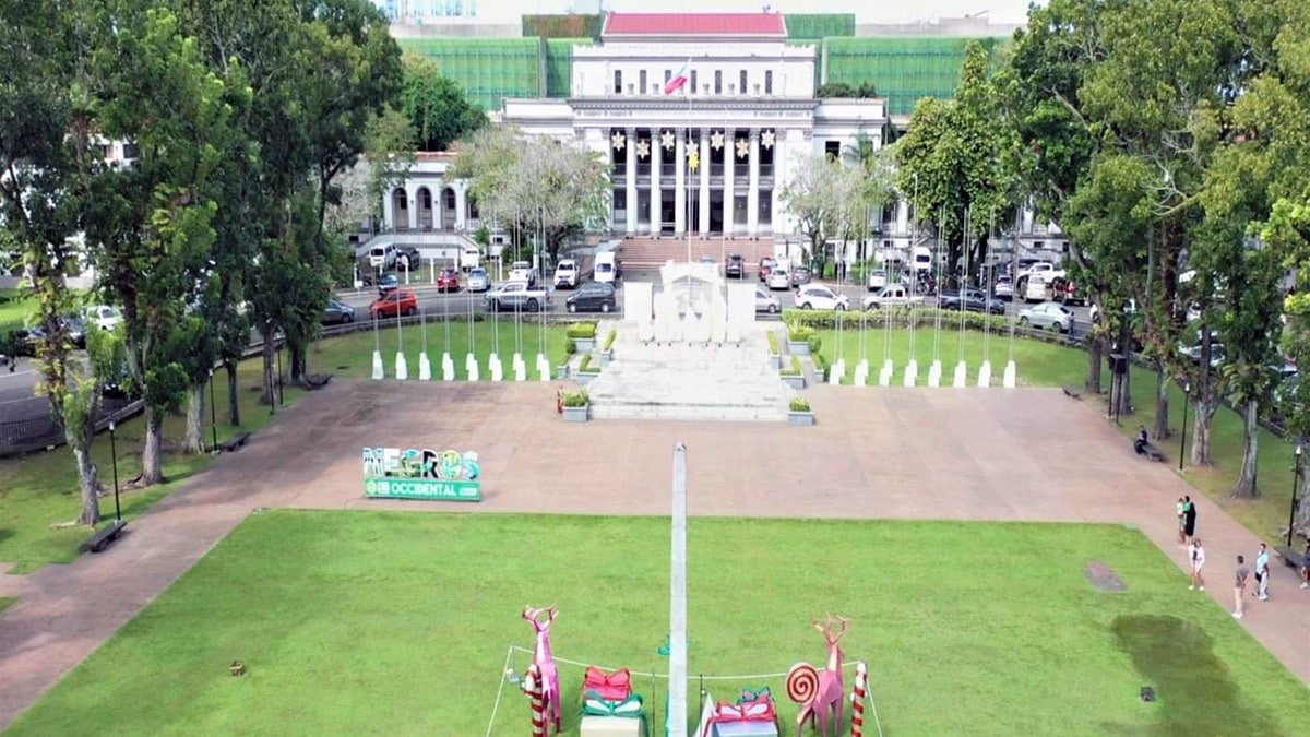 ​​Solar Power to Energize 7 Negros Occidental LGU Buildings