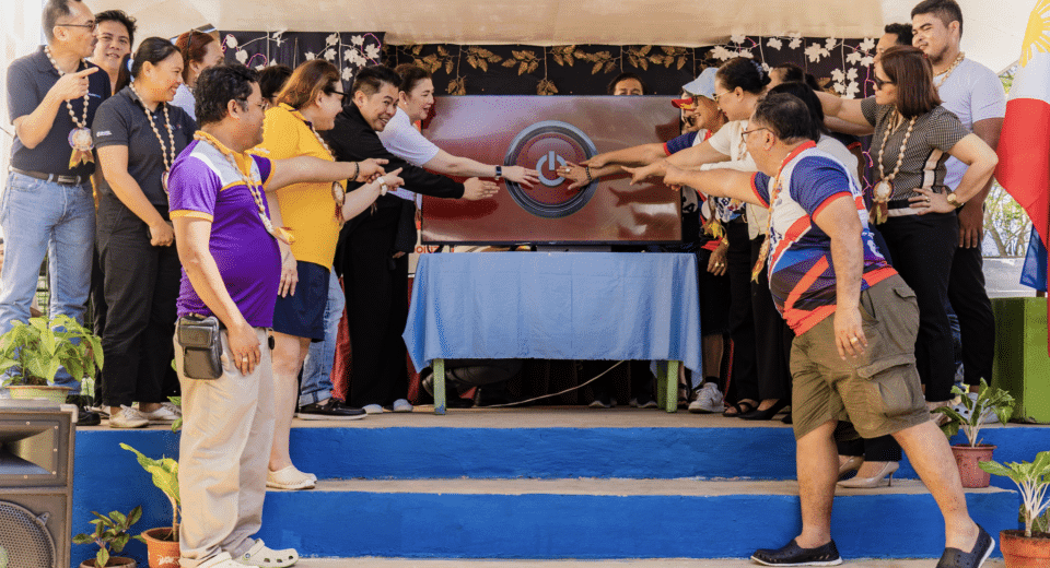 AuroraPH Transforms Cebu’s Remote Schools with Solar Power and Tech 10 aboitiz - Cebu Spotlight