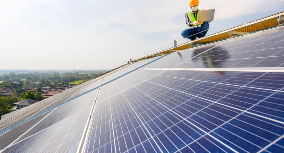 DOE, Siquijor Seal Solar Deal to Power Public Buildings 9 Solar Panels