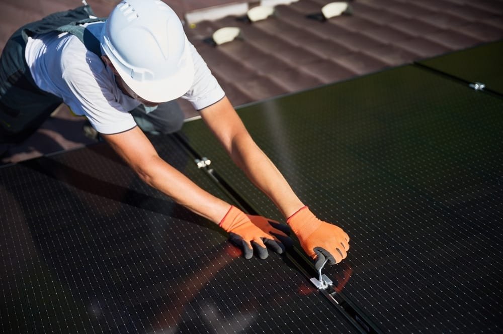 Samar Municipal Hall Goes Solar, Targets P15-M Savings 1 Installment of Solar Panels